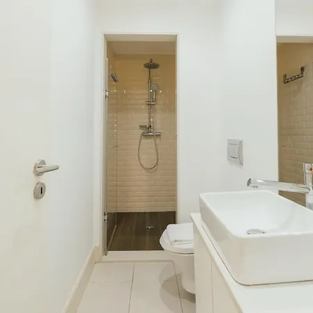 Heart Of The By Vacationy * Oporto