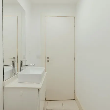 Heart Of The By Vacationy Appartement Oporto